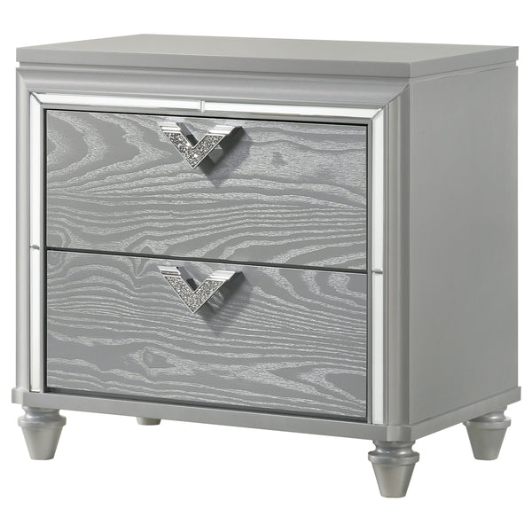 English Elm Delacroix Light Silver Nightstand with 2 Drawers, Felt-Lined Top, V-Shaped Crystal Pulls & Silver Trim B062P299982