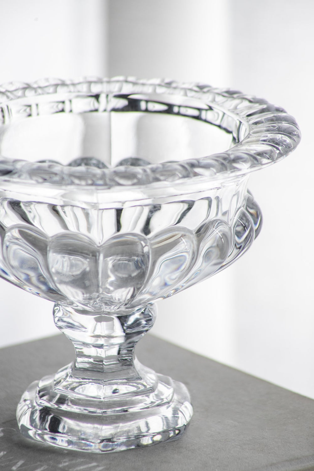 English Elm S/2 Omari Crystal Display Bowls — French Vintage-Inspired Pedestal Set, Scalloped Edges, Sparkling Finish, Decorative Mantel Accent W2078P391072
