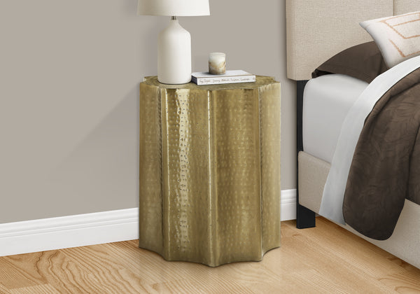 English Elm Accent Table - Modern Gold Drum Design, Handcrafted Scalloped Texture, Perfect For Living Room & Bedroom B2710P219442