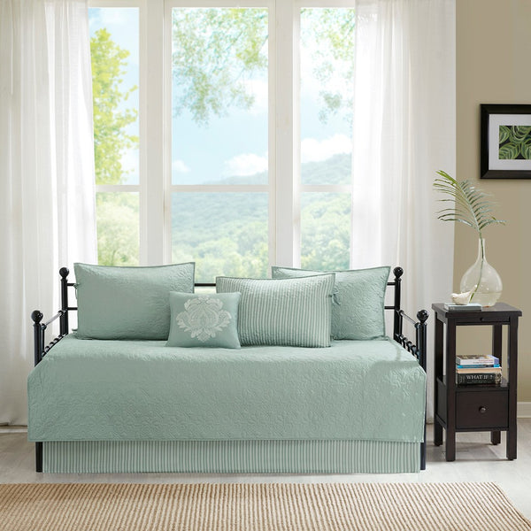 English Elm 6 Madison Park Quebec Daybed Cover Set Reversible Twin 6-Piece Cottage Quilted Microfiber with Antimicrobial Protection Seafoam 17.72 L x 15.75 W x 8.66 H B03597487