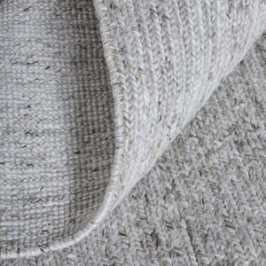 Feizy Rugs Finley Handcrafted Modern Pet Low Pile Rug With Calming Monochromatic Design For Minimalist Spaces Silver Pet T28t6046gry000p00