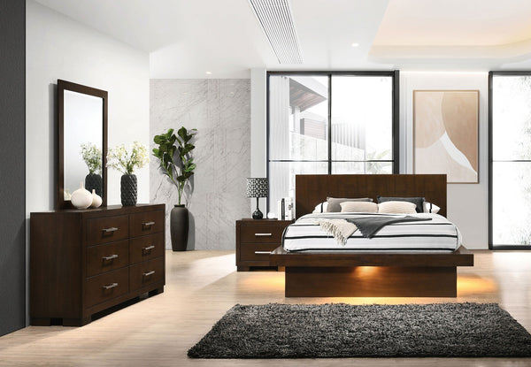 English Elm Piero Wire-brushed Oak Veneer Queen Bedroom Set with Louvered Panels Coastal Style B062S00739