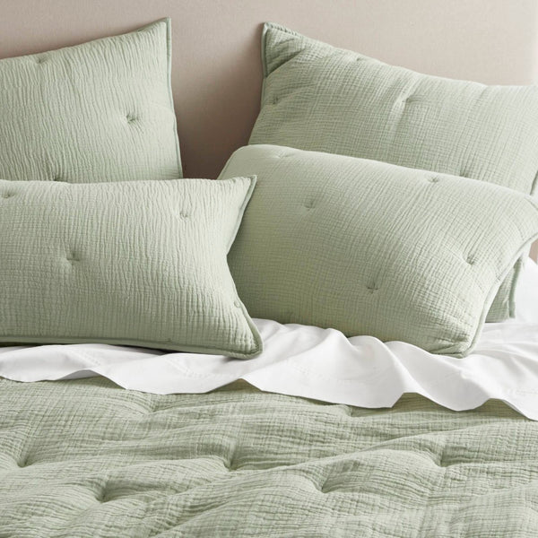 English Elm 3-piece Cotton Muslin Quilt Set with Embroidered Tacking for a Relaxed Bedroom Sage B035P408343