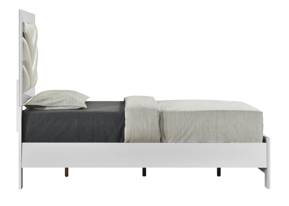 English Elm Moreland Twin Bed Faux Leather Headboard White Laminate Finish for Teen Rooms B078P497904