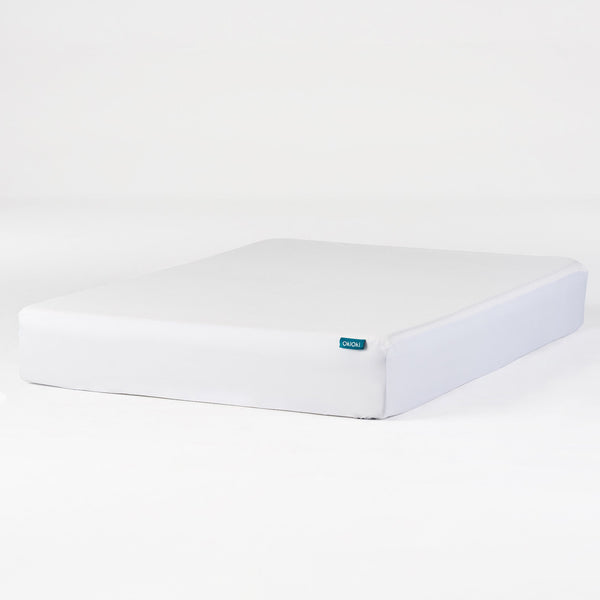 English Elm Christopher Knight Home® - OkiOki Queen Mattress Protector Cream White – Waterproof, Breathable, Plush, Deep-Pocket Fit up to 15" 69561.00-Q