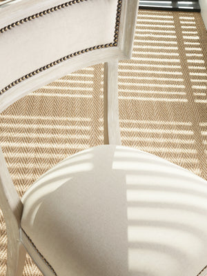 Lexington Artistica Home Aperitif Side Chair - Elegant Mahogany Design With Upholstered Seat, Nailhead Trim & Distinct Finishes Bianco Wood 2000-880-40-01