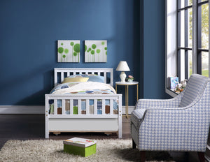 English Elm Twin Bed with Trundle Platform Frame Headboard & Footboard for Small Spaces, Solid Pine Design, No Box Spring Needed White W50422211