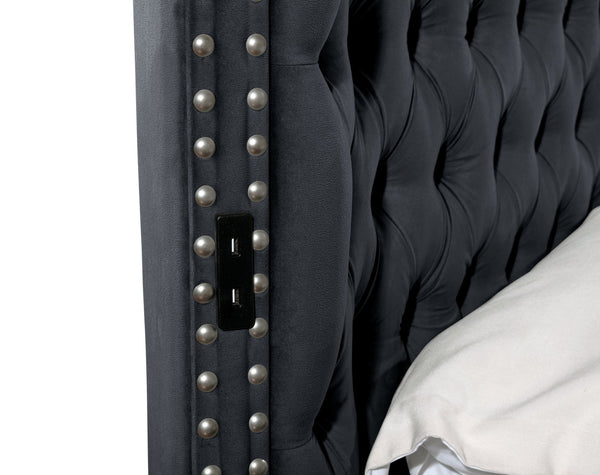 English Elm HAZEL King 5 PC Bedroom Set Velvet Tufted Headboard w/ Speakers & USB, Black/Navy/Gray/Cream B009S00808