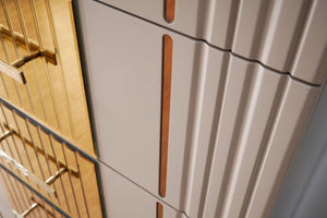 English Elm Lorenzo 5 Drawer Chest In Metallic River Sand Finish – Modern Wood Storage With Bronze Accents G150109235