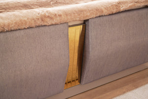 English Elm Lorenzo Gold Detailed Tufted Queen Bed: Modern Luxury With Metallic Upholstery & Wood Accents B009S01888