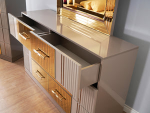 English Elm Lorenzo King 4-Piece Bedroom Set: Luxe Gray Upholstery, Gold Accents, Modern Design & Ample Storage B009S01884