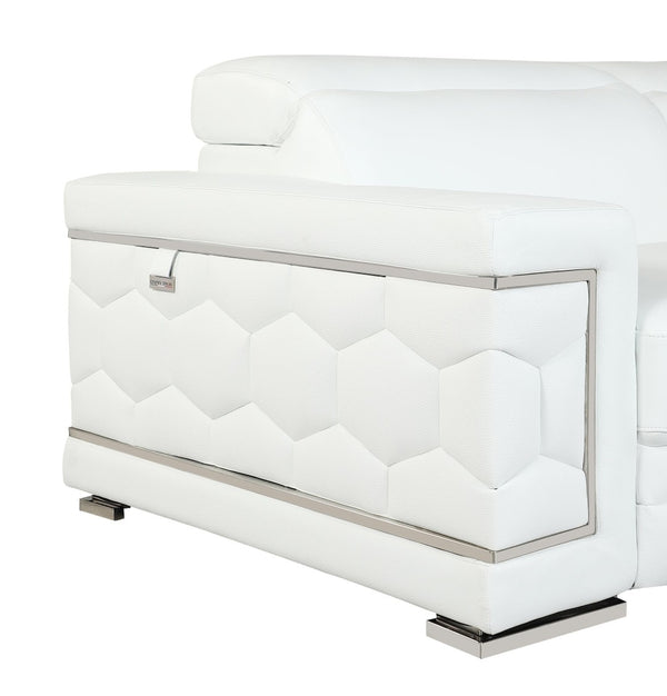 English Elm Top Grain Italian Leather Sofa with Chrome Legs for a Modern Living Room White B05777918