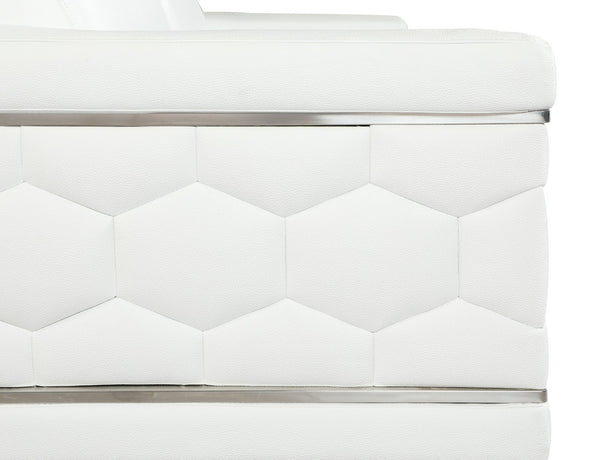 English Elm Top Grain Italian Leather Sofa with Chrome Legs for a Modern Living Room White B05777918