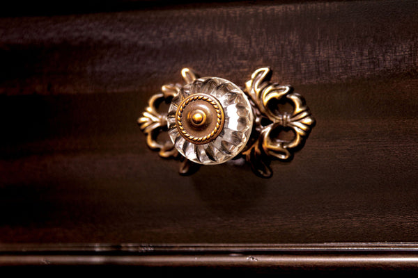 English Elm 1pc Nightstand Only Solid Wood 3-Drawer Traditional Nightstand with Antique Brass & Acrylic Accents Walnut 31.5 L x 20.5 W x 29 H B01179796