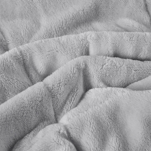 English Elm Reversible plush-to-microfiber blanket with HeiQ temperature regulation, OEKO-TEX, king 108"x90" Grey 18.11 L x 15.75 W x 6.3 H B03598510