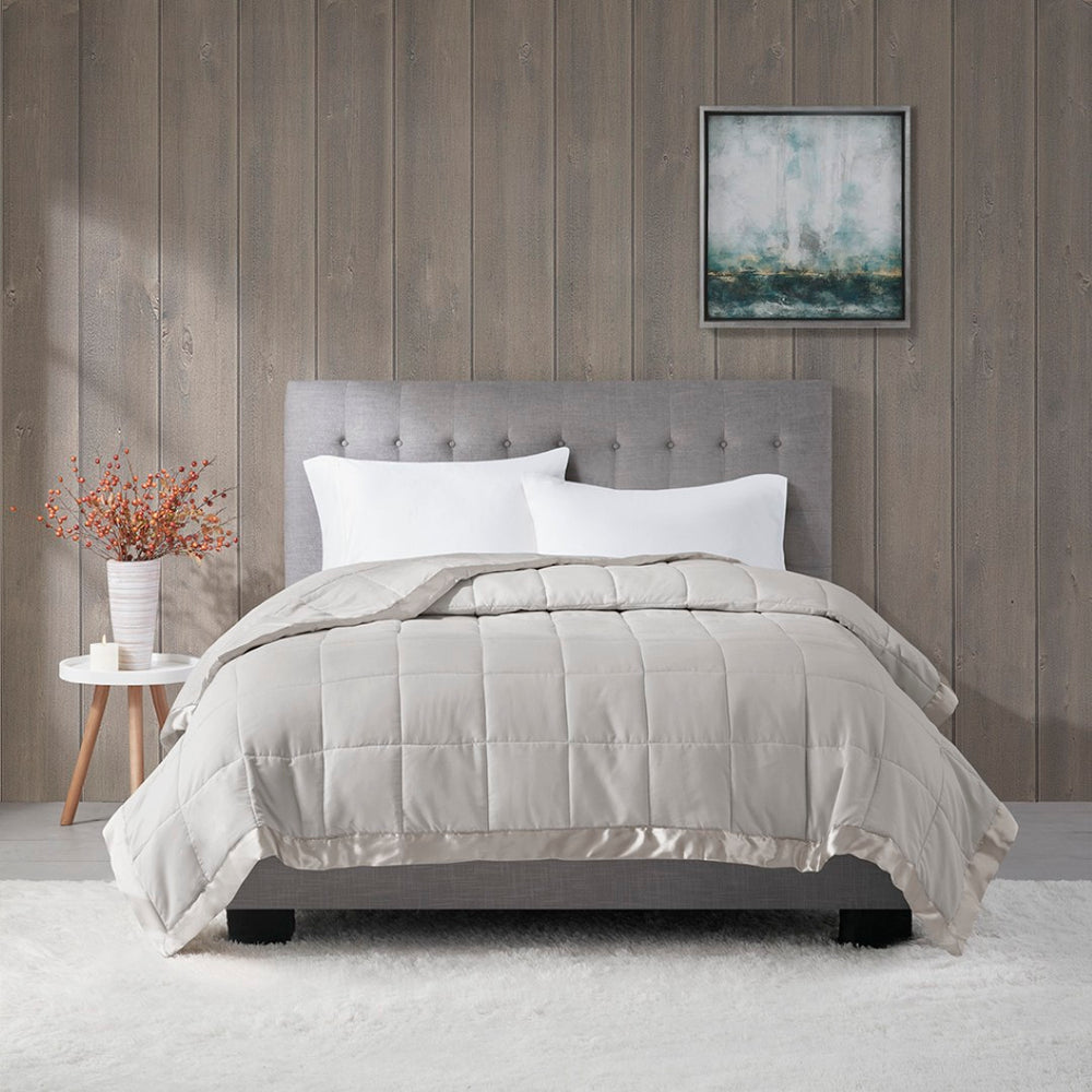 English Elm Lightweight Down Alternative King Blanket Box Quilted Satin Trim Hypoallergenic Fill B03598469