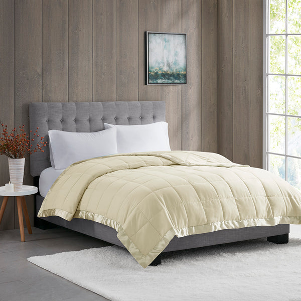 English Elm Lightweight Down Alternative Blanket Twin Cream with Satin Trim, Moisture-Wick, Hypoallergenic Comfort B035129270