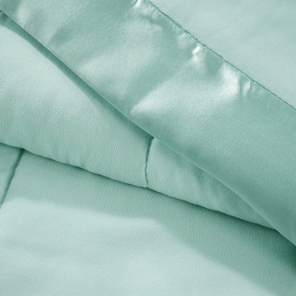 English Elm Lightweight Down Alternative Blanket with Satin Trim, Hypoallergenic OEKO‑TEX Twin, Moisture‑Wicking Comfort Seafoam 15.55 L x 12.8 W x 6.1 H B03598491