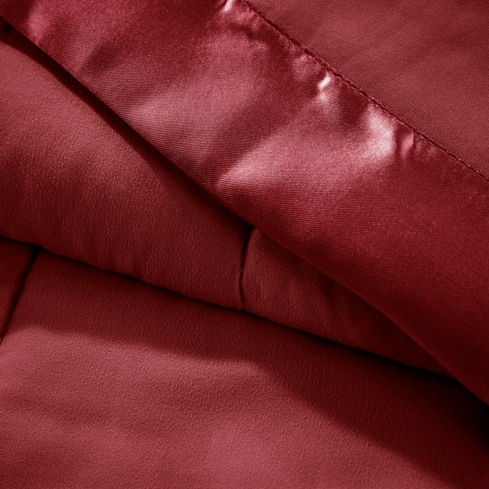 English Elm Lightweight Hypoallergenic Quilted Blanket Satin Trim Polyester Fill Cozy Bedroom Essential B03598534