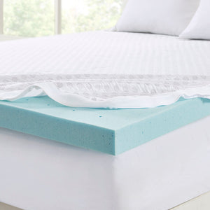 English Elm Hypoallergenic 3" Gel Memory Foam Topper with Breathable Hole-Punch Cooling Cover for Pressure Relief White 20.67 L x 14.57 W x 14.57 H B03595140