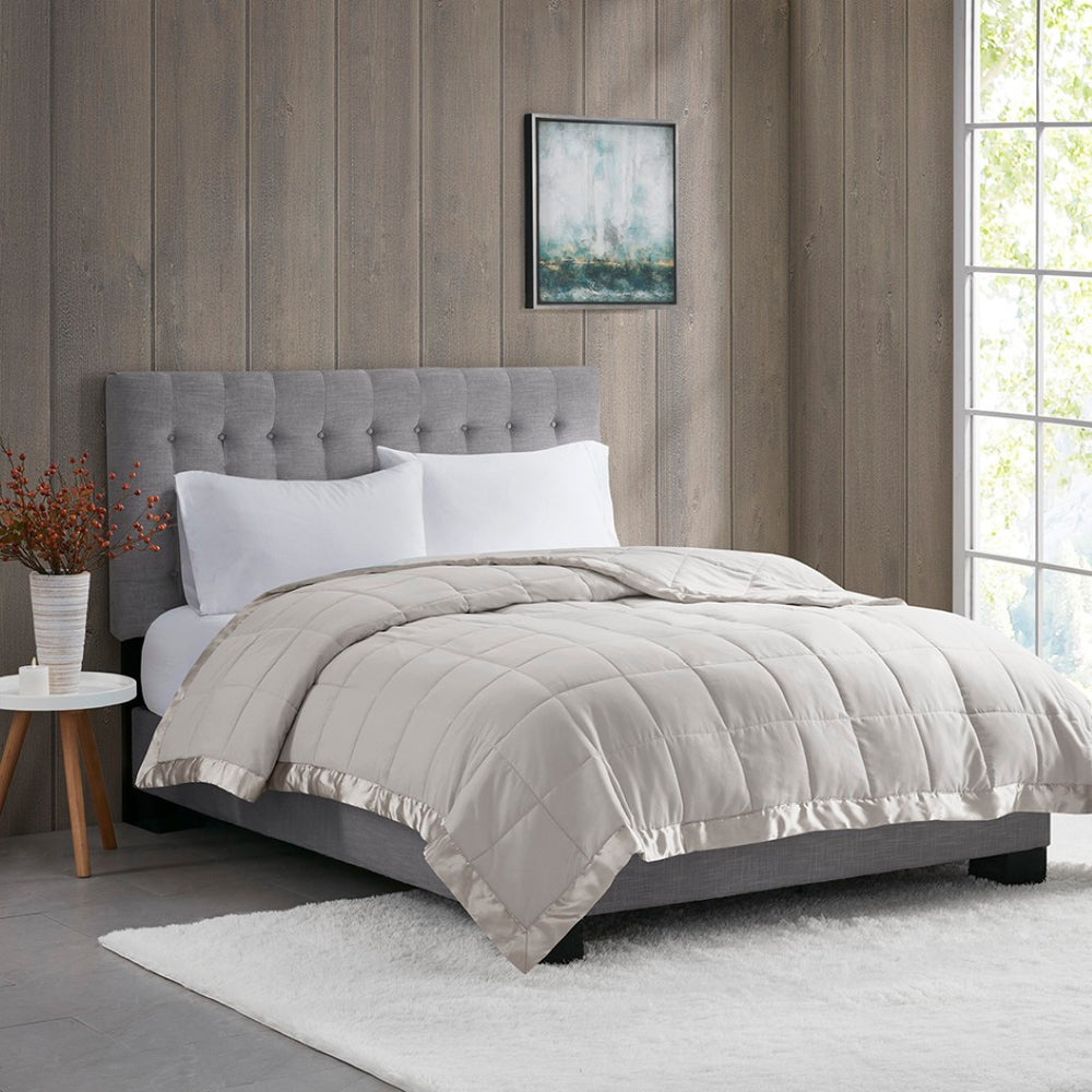 English Elm Lightweight Down Alternative King Blanket Box Quilted Satin Trim Hypoallergenic Fill B03598469