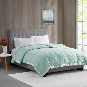 English Elm Lightweight Down Alternative Blanket with Satin Trim, Hypoallergenic OEKO‑TEX Twin, Moisture‑Wicking Comfort Seafoam 15.55 L x 12.8 W x 6.1 H B03598491