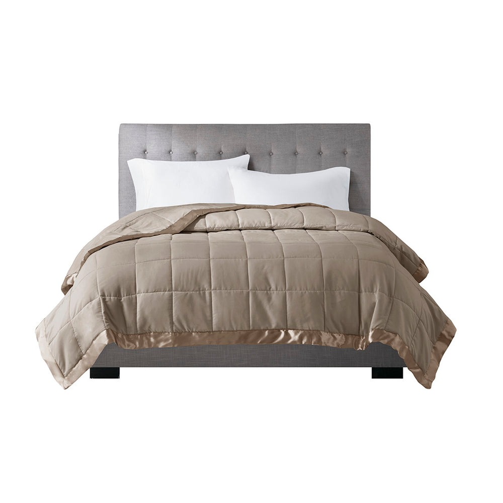English Elm Lightweight Down Alternative Blanket with Satin Trim Full/Queen – Hypoallergenic, OEKO‑TEX, Moisture‑Wicking Comfort Brown 14.96 L x 5.91 W x 5.91 H B03598502