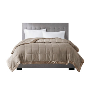 English Elm Lightweight Down Alternative Blanket with Satin Trim Full/Queen – Hypoallergenic, OEKO‑TEX, Moisture‑Wicking Comfort Brown 14.96 L x 5.91 W x 5.91 H B03598502