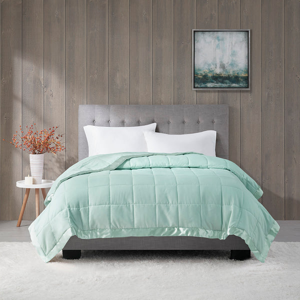 English Elm Lightweight Down Alternative Blanket with Satin Trim, Hypoallergenic OEKO‑TEX Twin, Moisture‑Wicking Comfort Seafoam 15.55 L x 12.8 W x 6.1 H B03598491