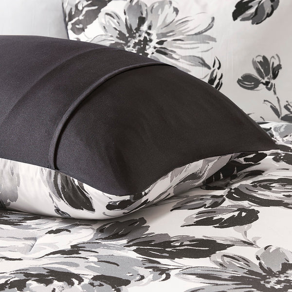 English Elm Full/Queen Dorsey Floral Print Comforter Set - Black & White Microfiber, Hypoallergenic Pillows, Antimicrobial Protection B03595882