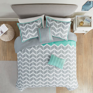 English Elm Twin/Twin Nadia Comforter Set – Grey & Aqua Chevron with Stripes, Soft Microfiber, Antimicrobial, Includes Shams & Pillows B03596009