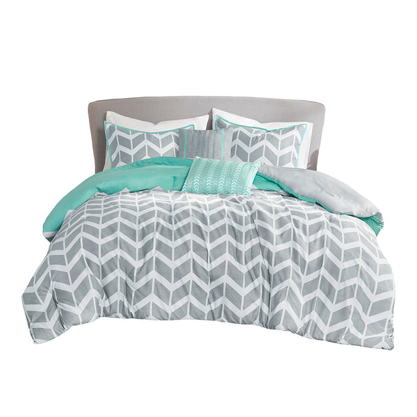 English Elm Twin/Twin Nadia Comforter Set – Grey & Aqua Chevron with Stripes, Soft Microfiber, Antimicrobial, Includes Shams & Pillows B03596009