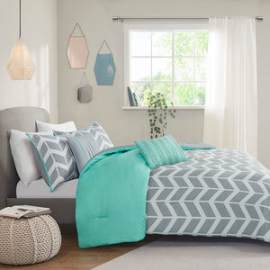 English Elm Twin/Twin Nadia Comforter Set – Grey & Aqua Chevron with Stripes, Soft Microfiber, Antimicrobial, Includes Shams & Pillows B03596009