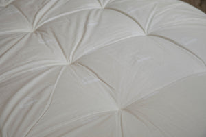English Elm Duvetta Cream Wool King Size Quilt - Luxurious, Cozy, And Versatile Bedding For Elegant Bedrooms B029119347