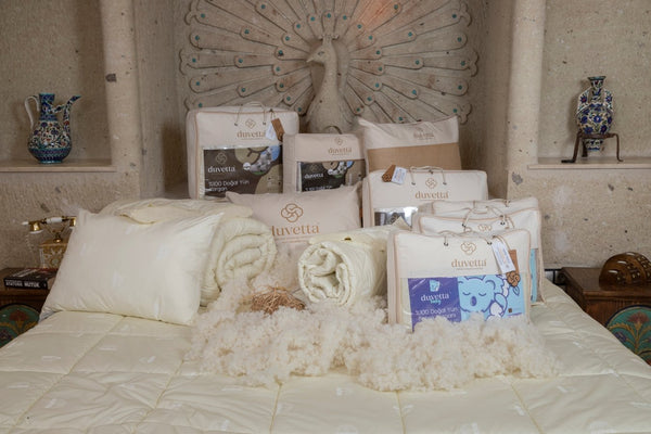 English Elm Duvetta Cozy Queen Size Wool Quilt – Cream Natural Warmth, Soft Breathable Layer For All Seasons B029119346