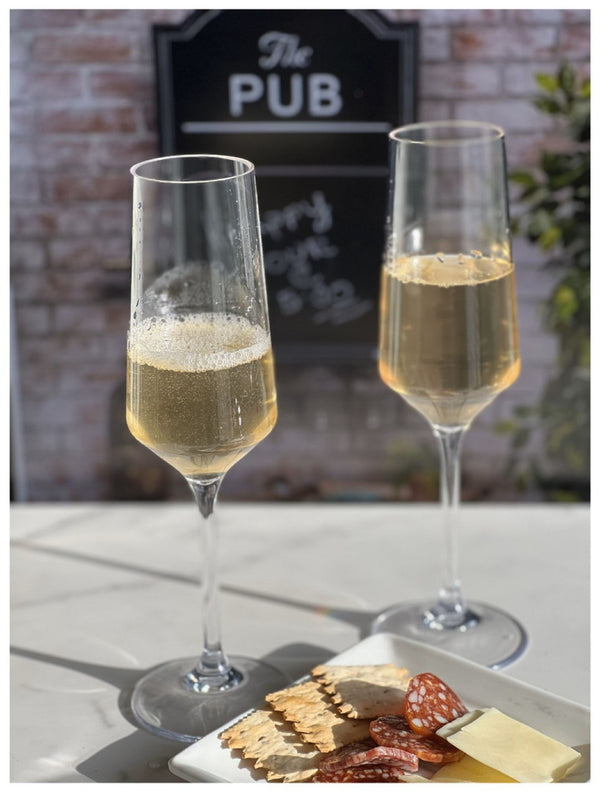 English Elm Tritan Unbreakable Champagne Flutes Set Of 4, 10Oz - Elegant Plastic Glasses For Weddings & Parties B095120362-GIGA