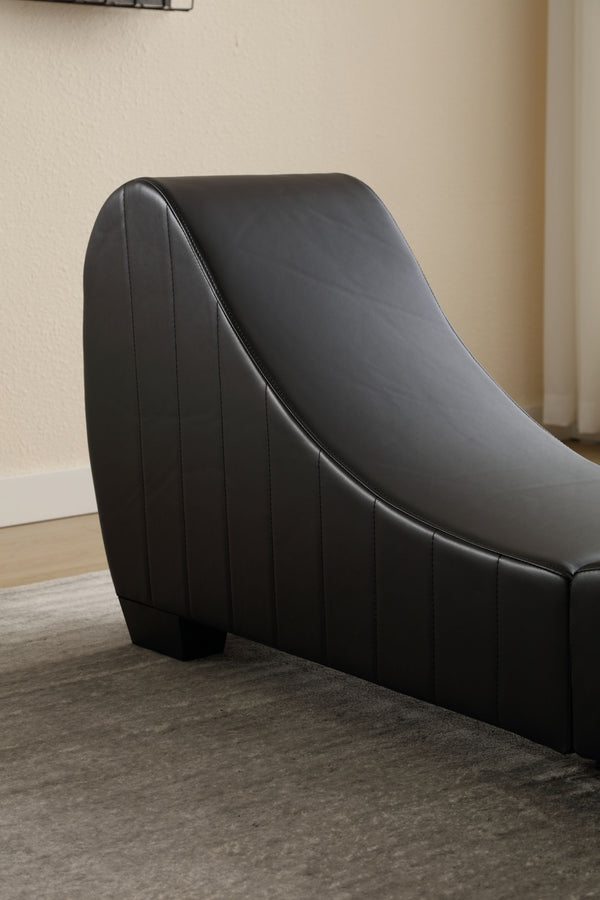 English Elm Factory Yoga Chaise Lounge for Stretching & Relaxation — Modern Faux Leather Curved Sofa Accent Piece Black W1628120406