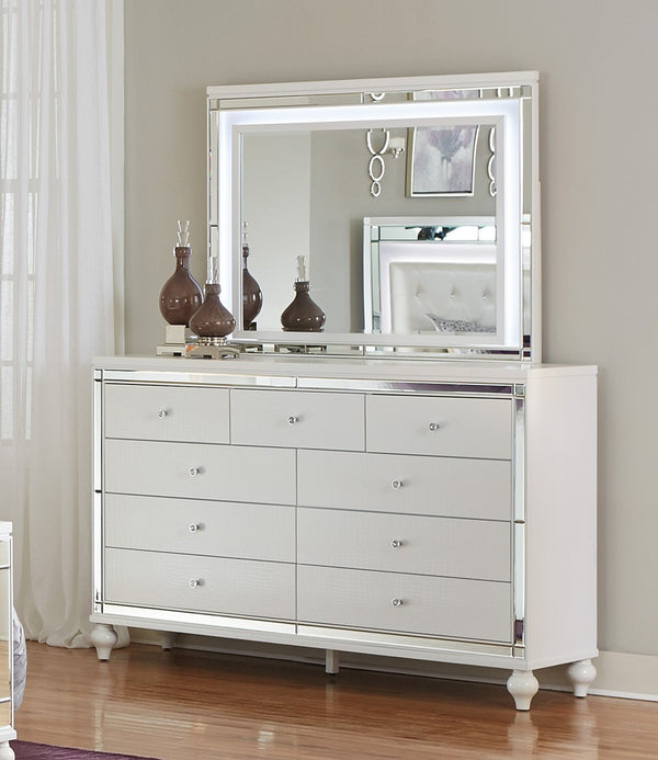 English Elm Glamorous Metallic White Alonza Dresser 9-Drawer with Embossed Alligator Texture, Inlay Mirror Accents B011133816