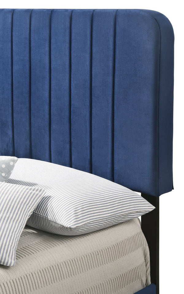 English Elm Contemporary Velvet Full Bed with Durable Frame, Lively Finish and Modern Lines for Stylish Bedrooms Navy Blue 28.5 L x 44.5 W x 5 H B078107893
