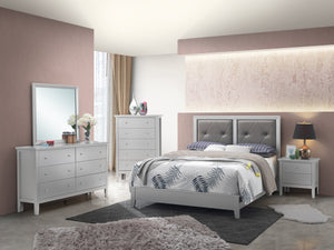 English Elm Transitional Queen Bed with Elegant Silver Champagne Finish, Durable MDF, Stylish 52"H x 64"W x 85"D B078S00150