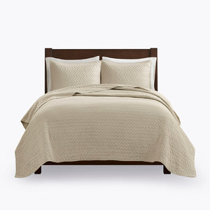 English Elm Queen Hampton Hill Velvet Touch Oversized Quilted 3-Piece Set — Plush Herringbone, Brushed Softness, Machine Washable B035129011