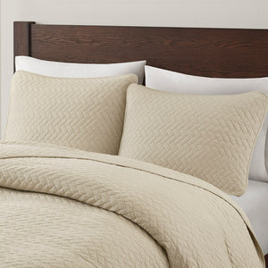 English Elm Queen Hampton Hill Velvet Touch Oversized Quilted 3-Piece Set — Plush Herringbone, Brushed Softness, Machine Washable B035129011