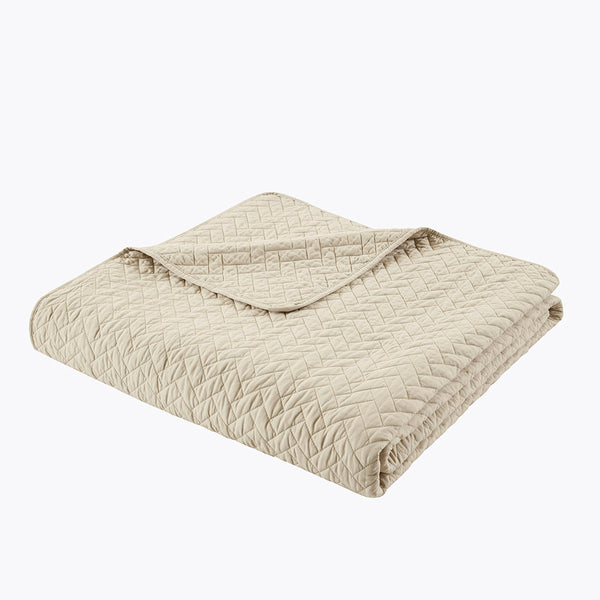 English Elm Queen Hampton Hill Velvet Touch Oversized Quilted 3-Piece Set — Plush Herringbone, Brushed Softness, Machine Washable B035129011