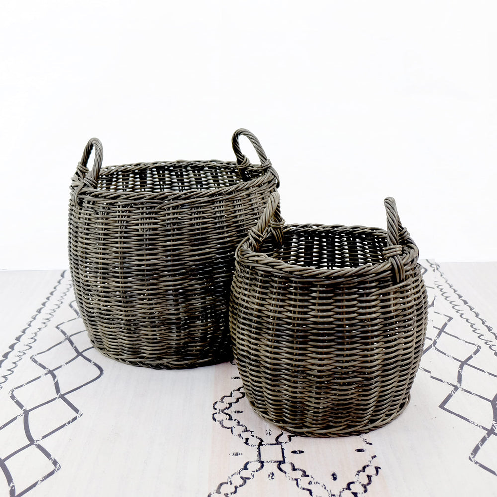 English Elm 2-Pack Stylish Stackable Hand-Woven Wicker Baskets With Handles For Laundry, Toys & Storage Solutions B046P144640