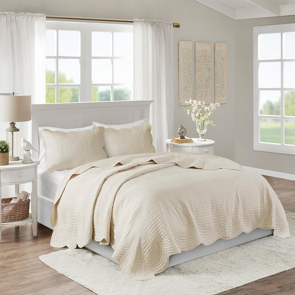 English Elm 3 Piece Reversible Scalloped Edge Quilt Set with Cotton Fill Microfiber Face Antimicrobial Freshness Protection for Full/Queen Bedding Chic Farmhouse Elegance Cream 17.72 L x 15.35 W x 6.3 H B03597385