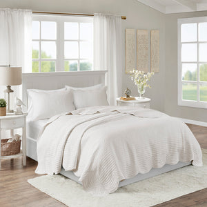 English Elm 3 Piece Madison Park Tuscany Reversible Scalloped Edge Quilt Set King/Cal King White - Cozy, Antimicrobial Cotton Blend B03597388