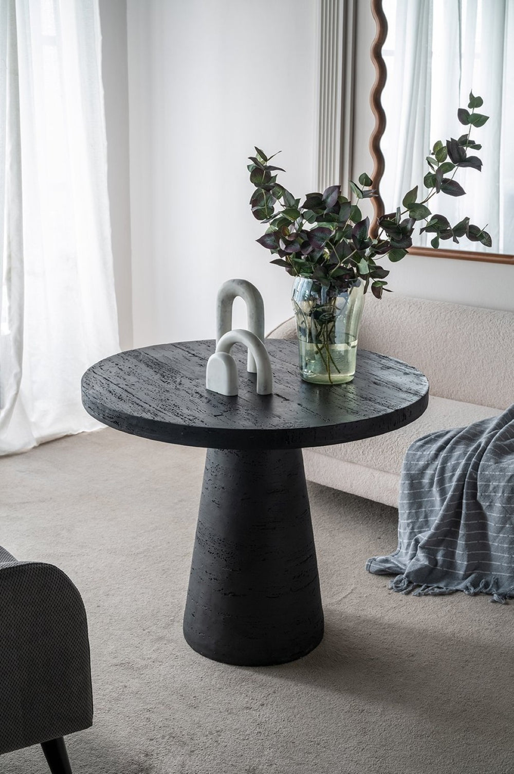 English Elm 36x36x30" Round Pedestal Dining Table Matte Magnesium Build Seats Four Compact Spaces Black W2078S00004