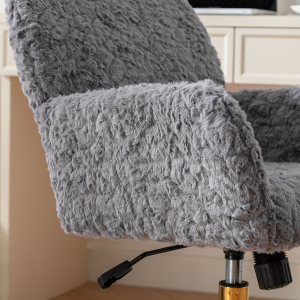 English Elm A&A Plush Office Chair with Alpaca Faux Wool, Wide Deep Seat, 40° Recline & Stable 320mm Base Gray W1143P154103