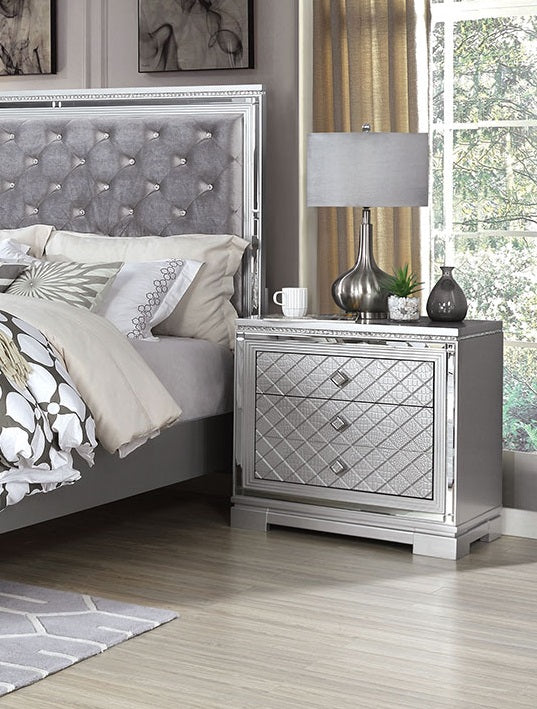 English Elm Silver Glam Nightstand with Hidden Jewelry Drawer USB Charging Port Chrome Square Knob Modern Bedroom Accent B011P165671