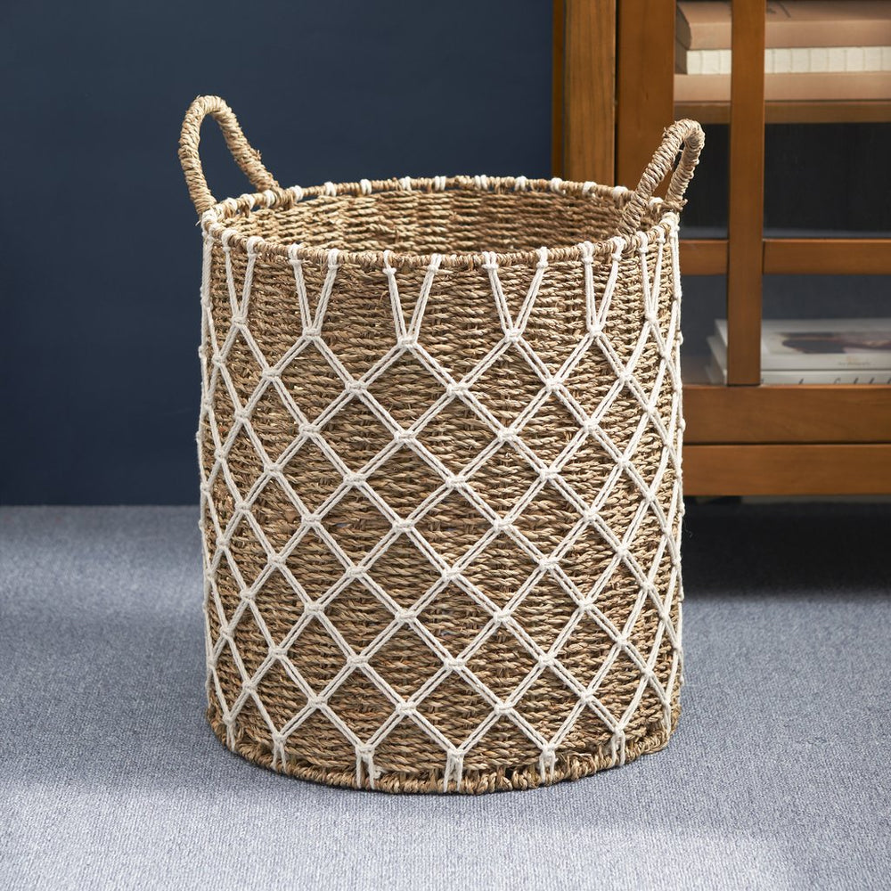English Elm Hubertus Round Water Hyacinth Basket with Handles, Sturdy Seagrass Weave for Stylish Home Storage (16x16x17) B093P169704